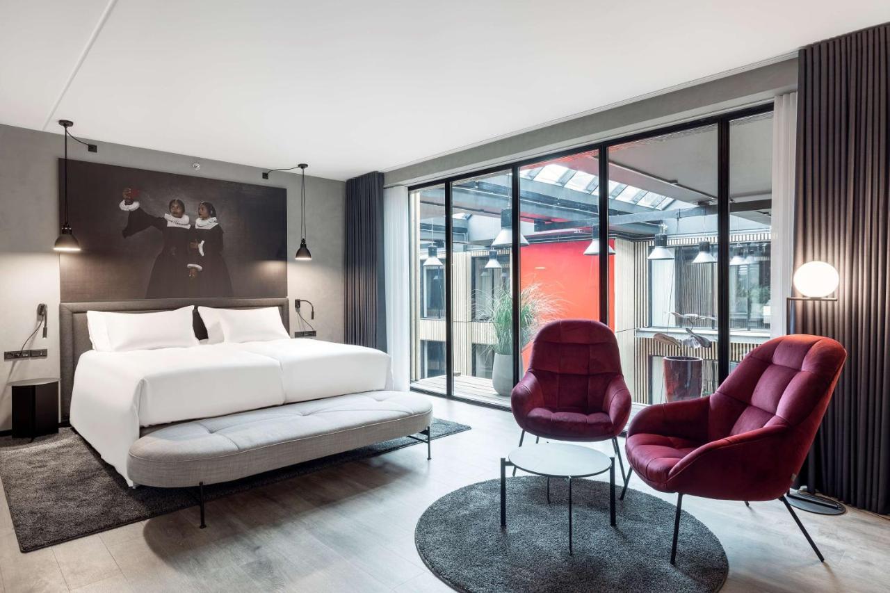 Radisson Red Отель 4*